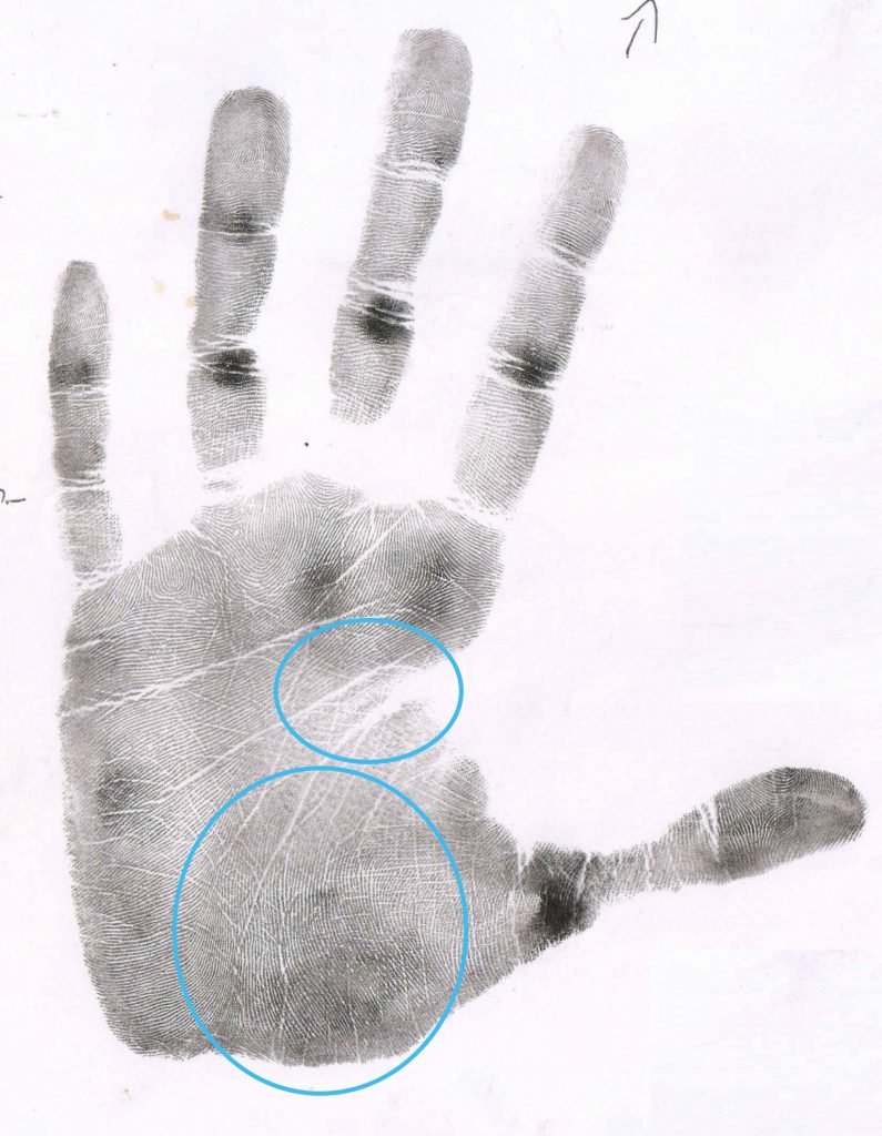 Separate Head and Life Lines and a missing base to the Life Line